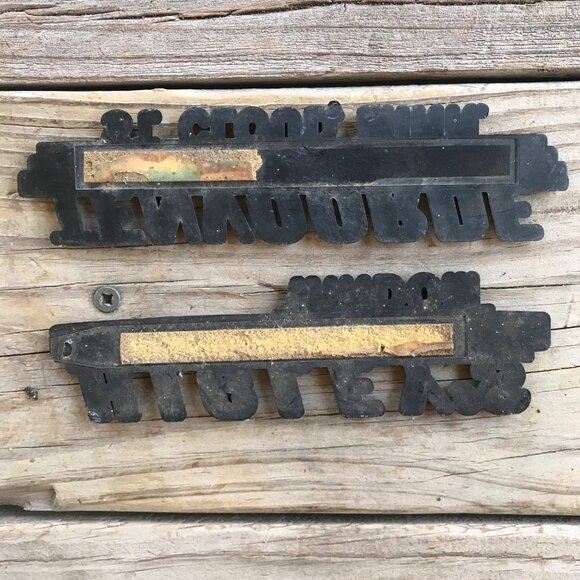 Lot 2 Vintage MN Dealership Emblems Tenvoorde Ford St Cloud & Higley’s Windom - Picture 5 of 6